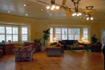 Comfort Inn Stirling Rd. Lobby