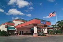 Holiday Inn Express Hotel & Suites Orlando exterior