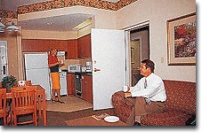 Hawthorn Suties Orlando Airport Room